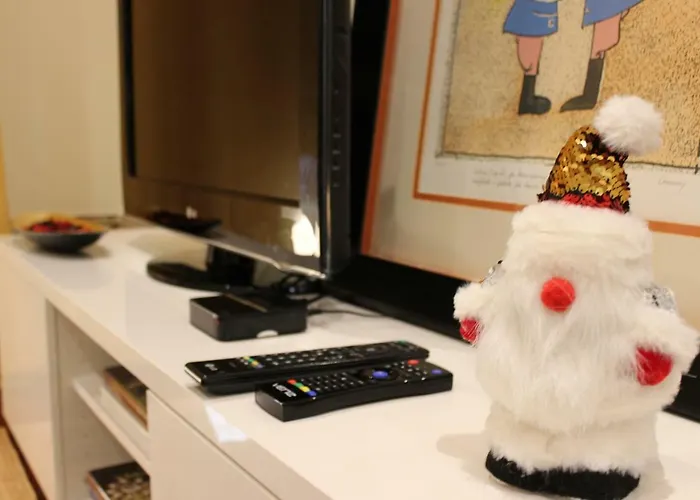 Lx Art Flats | Flat One