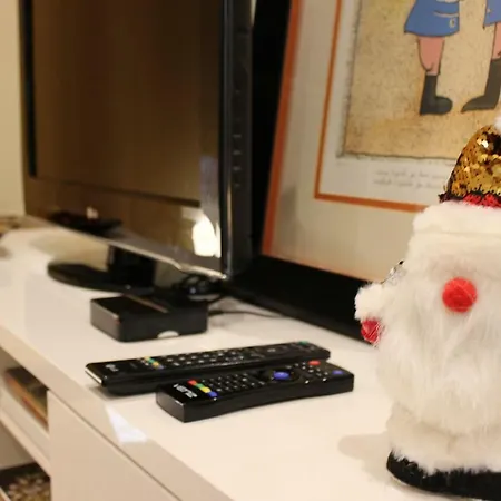 Lx Art Flats | Flat One